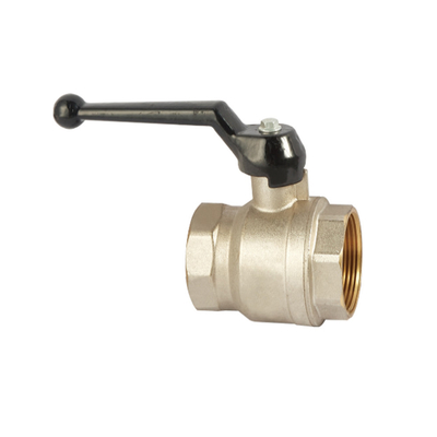 Valvola a sfera di ottone femminile da 1/2&quot; con maniglia in acciaio