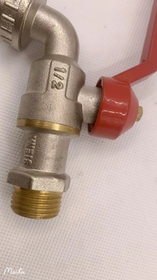 Fornitura di fabbrica 1/2 nickel rivestito con maniglia di acciaio giardino ottone bibcock rubinetto per l'acqua