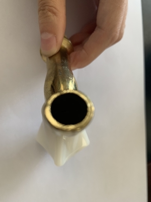 Gallo d'ottone della busbana francese montato piattaforma non di arrugginimento per la lavatrice