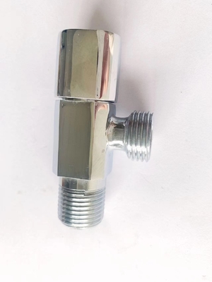 Valvola di angolo d'ottone dell'acqua fredda 1/2inch dei montaggi del bagno cromata