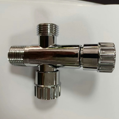Valvola di angolo d'ottone di vendita calda dell'acqua fredda 1/2inch dei montaggi del bagno cromata